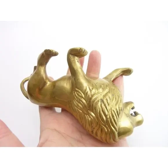 Vintage Brass Lion Figurine Statue Paperweight Leo Mid-Century Home Décor - Picture 5 of 5